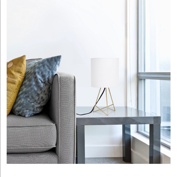 Lamp - Picture 3 of 5